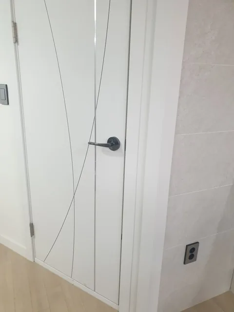 문방향바꾸기 시공 완료 현장